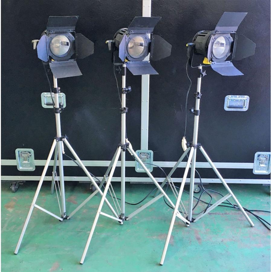 ◇RDS UK-10 500w×3灯 ロケーション用ライティグキット 収納ハード