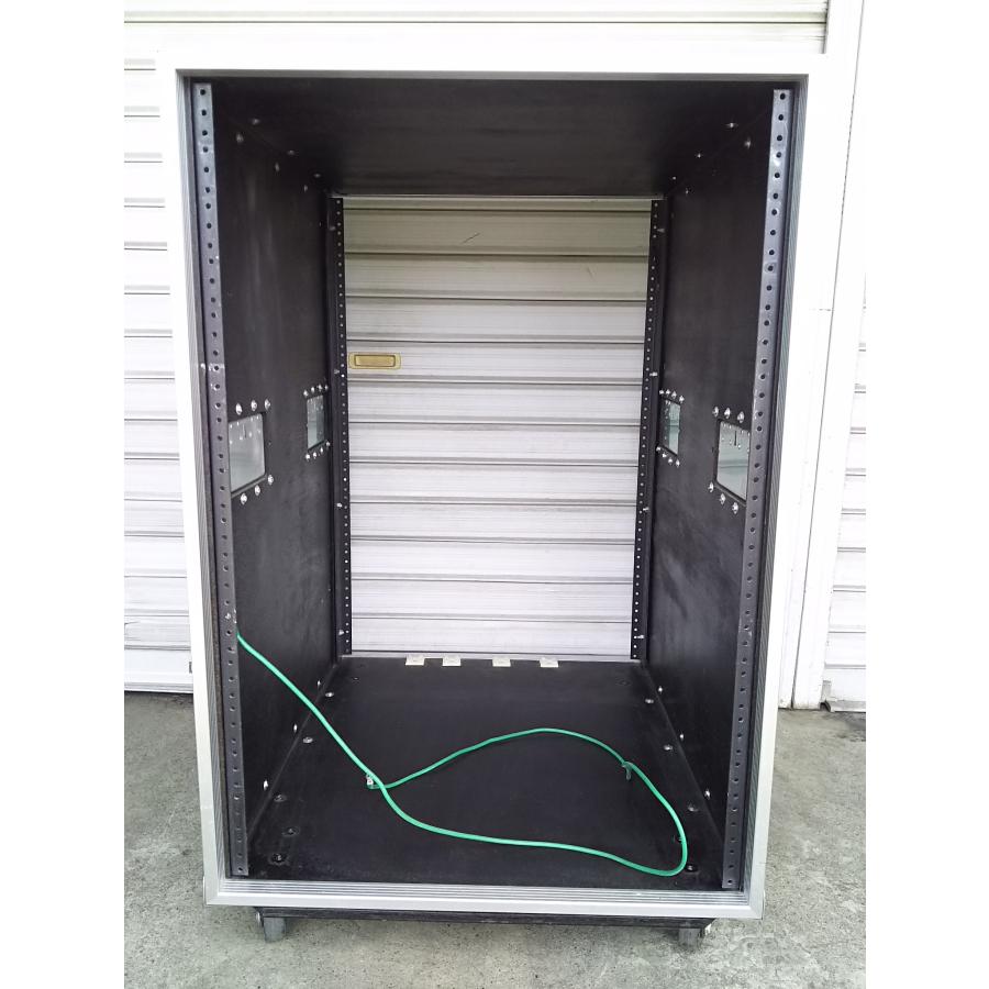 ◎PULSE・機器輸送ハードケース 16Uラックマウント金具付き システム