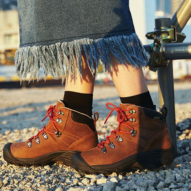 KEEN 返品送料無料 キーン ピレネ Pyrenees WMNS Syrup