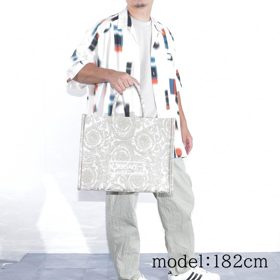 ヴェルサーチ カラフルグラフィック トートバッグ ヴェルサーチ カラフルグラフィック トートバッグ ヴェルサーチ