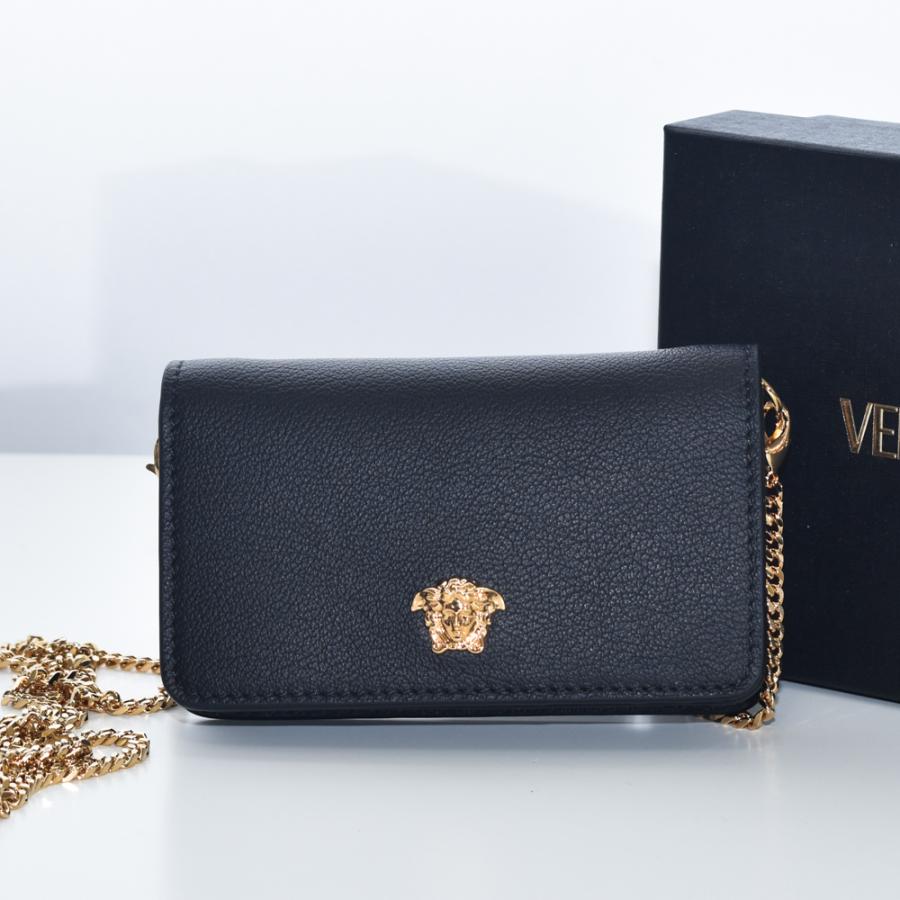 美品✨VERSACE ヴェルサーチ　折り財布　コンパクトウォレット ブラック VERSACE（ヴェルサーチェ） ヴェルサーチ 財布 レディース 二つ折り