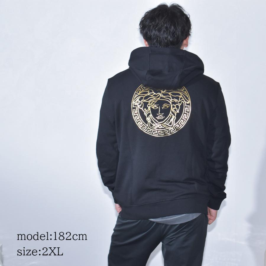 VERSACE ヴェルサーチ パーカー バックメデューサ ロゴ メンズ VERSACE ヴェルサーチ パーカー バックメデューサ ロゴ メンズ