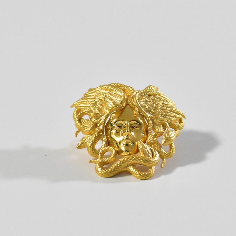 VERSACE ヴェルサーチ ピアス メデューサ ゴールド 大きめ VERSACE ヴェルサーチ ピアス メデューサ ゴールド 大きめ