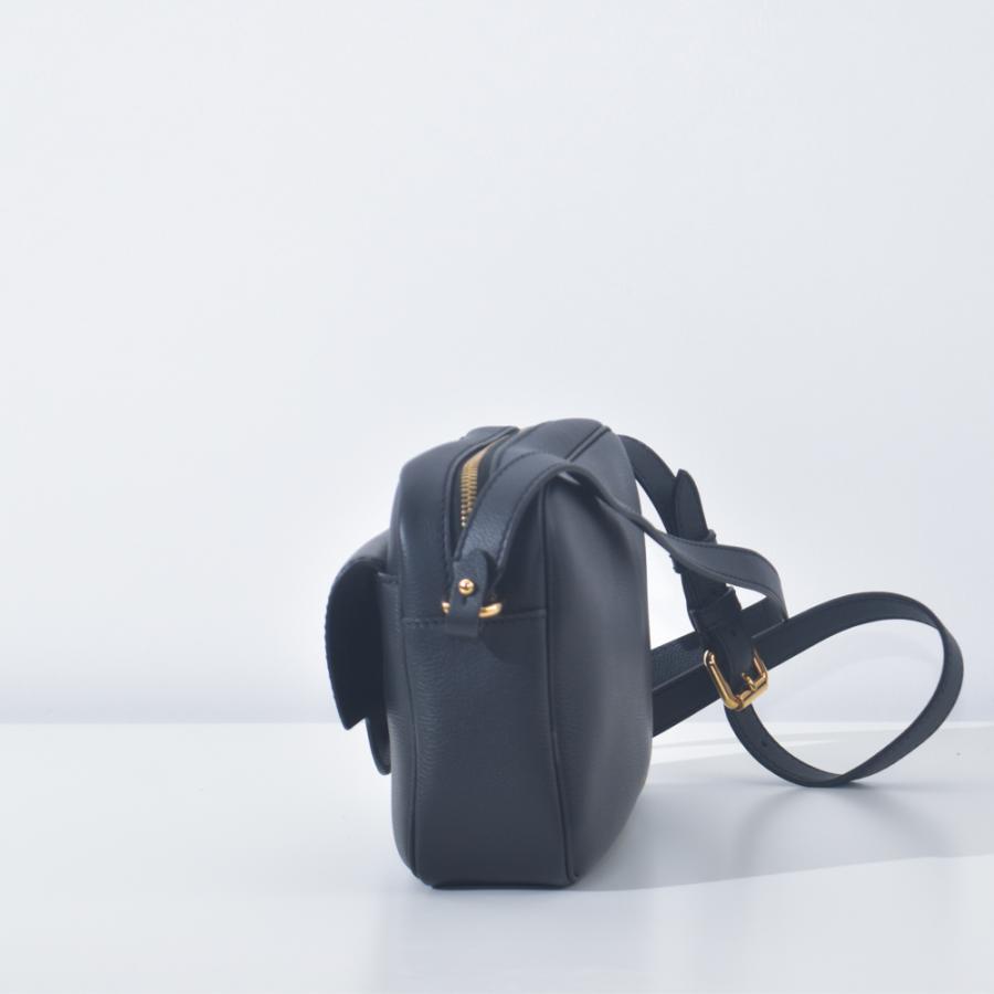 VERSACE ヴェルサーチ バッグ ショルダーバッグ ショルダー 本革 VERSACE ヴェルサーチ バッグ ショルダーバッグ ショルダー 本革