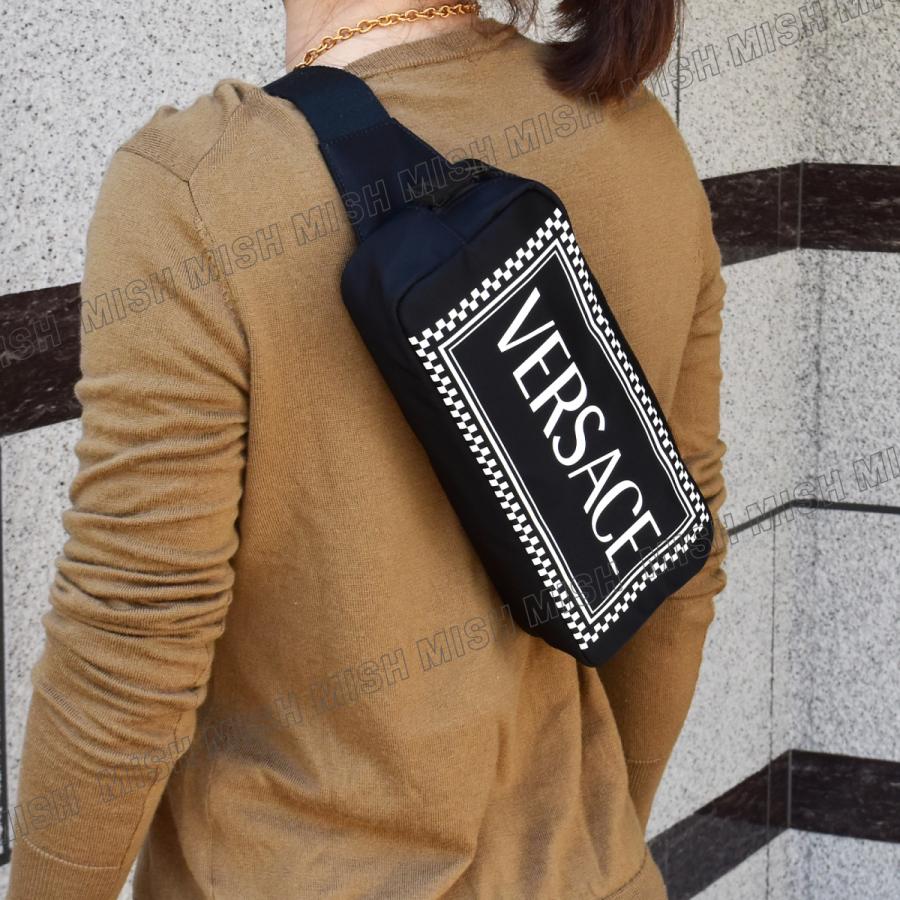 VERSACE VERSACE ボディバッグ ロゴデザイン 【新品/直営店 VERSACE VERSACE ボディバッグ ロゴデザイン 【新品/直営店