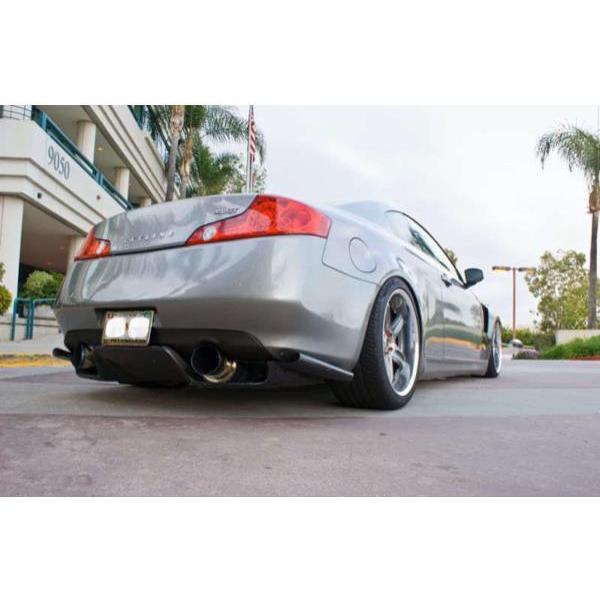 適用車種インフィニティ G35 Coupeリアディフューザー
