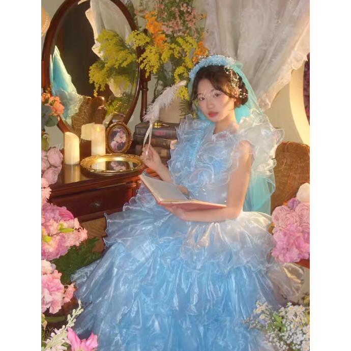 カラードレス ブルー ホワイト ウェディングドレス ボリューム 結婚式