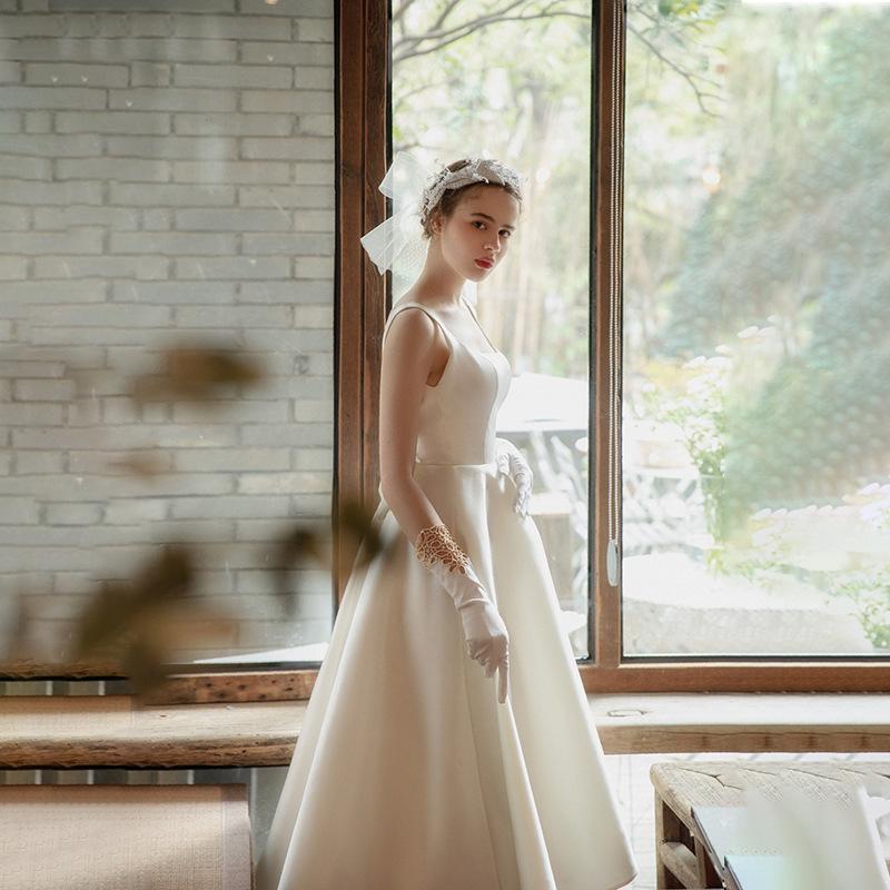 新作 ウェディングドレス 二次会 花嫁 結婚式 Aライン ミモレ丈 新作 ウェディングドレス 二次会 花嫁 結婚式 Aライン ミモレ丈