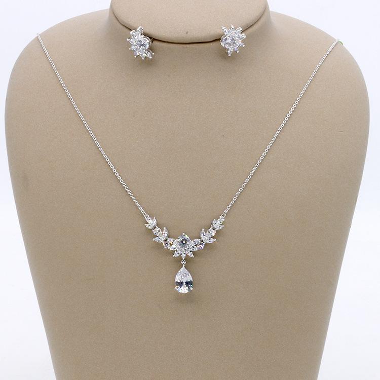 ウェディングネックレス ピアス セット ジルコン パーティー ウエディングアクセサリー ブライダル小物 結婚式 二次会 花嫁 発表会 演奏会 シンプル Km1512 ミットスウィーティー 通販 Yahoo ショッピング