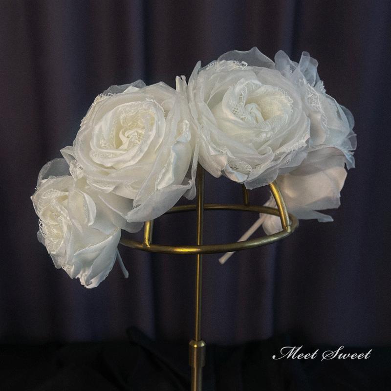 ウェディングヘッドドレス チュール フラワー カチューシャ 花冠 結婚