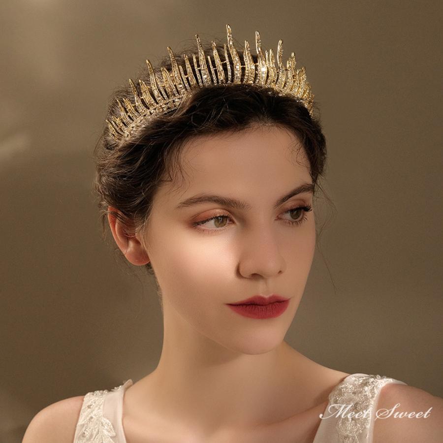 ウェディングヘッドドレス ティアラ プリンセス 王冠 結婚式 前撮り 二次会 発表会 演奏会 ブライダル パーティー 花嫁ティアラ ゴールド ビンテージ風 コスプレ | 