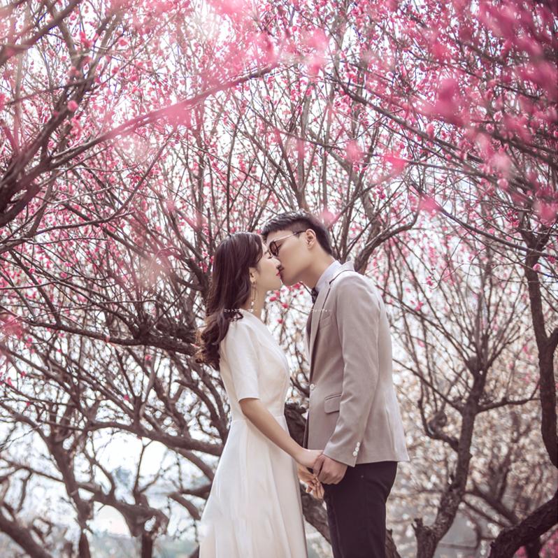 ウェディングドレス ロングドレス 結婚式 ウエディングドレス 長袖 Vネック 二次会 花嫁 前撮り エレガント サテン ホワイト シンプル リゾート ワンピース_1