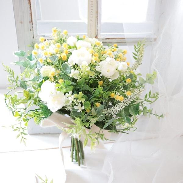 【期間限定値下げ中！！！】ホワイトローズとカスミソウのブーケ ♡Prima donnna♡ ホワイトローズとカスミソウのクラッチブーケ