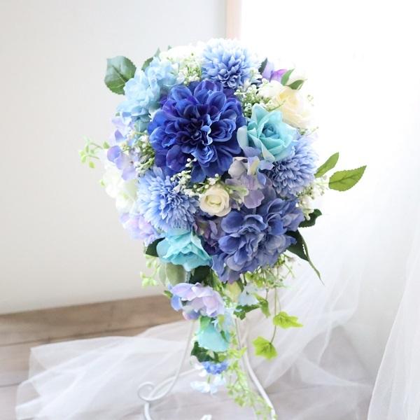 ロイヤルブルーのキャスケードブーケ 結婚式 ウェディング 前撮り