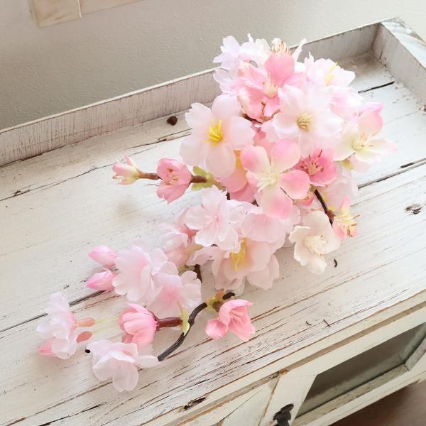 大き目 桜のキャスケードコサージュ ソメイヨシノ 桜 さくら 春 髪飾り 入園入学式 卒園卒業式 143 Corsage143 花とブーケのアトリエ美鈴ヤフー店 通販 Yahoo ショッピング