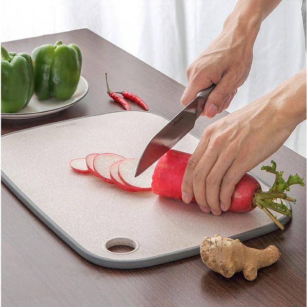 【送料無料】まな板 長方形 カッティングボード 液漏れガード 滑らない 防臭 防カビ 抗菌性 耐熱性 キッチン用品 調理器具 食洗機対応 多機能 家族用 アウトドア |  | 06