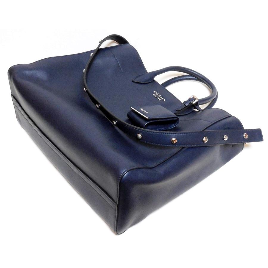 PRADA ネイビー トートバッグ 保存袋付き　レザー PRADA ネイビー レザートートバッグ 保存袋付き - メルカリ