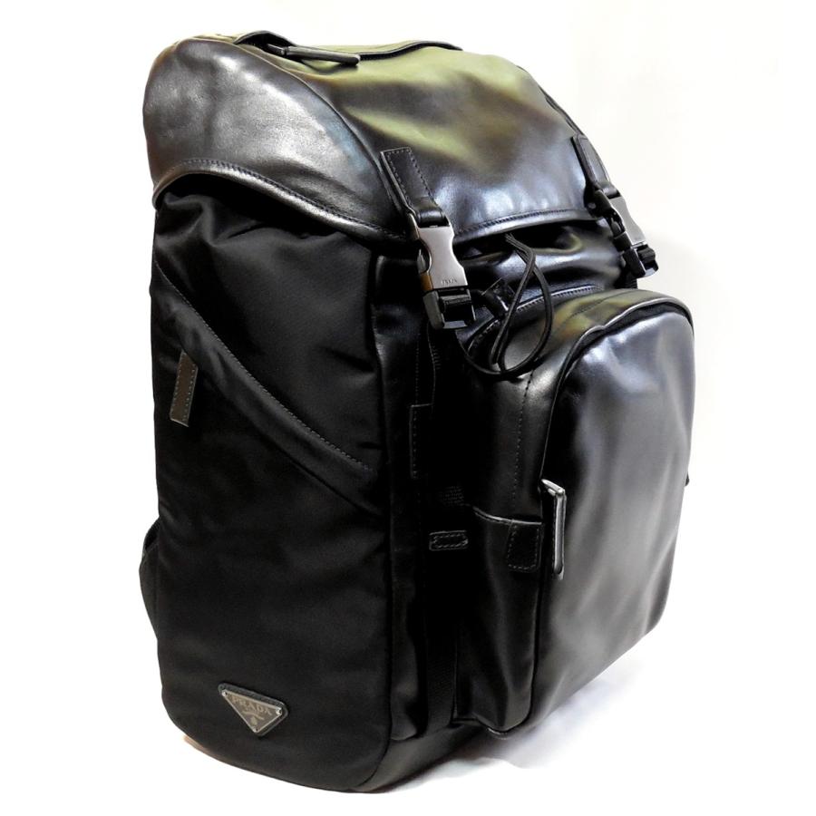 PRADA バックパック ブラック スモール Re-Nylon バックパック | PRADA