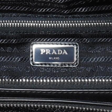 PRADA プラダ ボディーバッグ ウエストバッグ レッド＋ホワイト