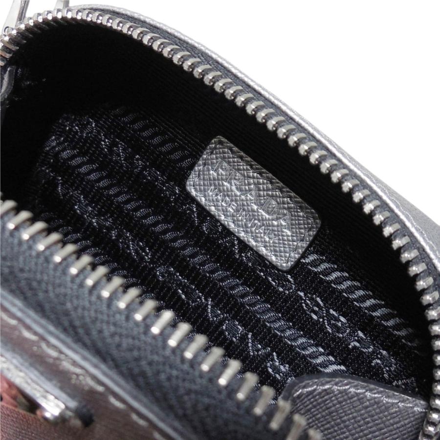 PRADA ポーチキーケース ポーチ  ストラップ3点セット売り PRADA ポーチキーケース ポーチ ストラップ3点セット売り PRADA