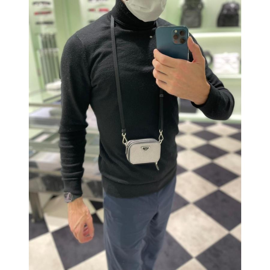 PRADA - Prada ナイロン ポーチ スマホ ショルダー ネックレスストラップ プラダ PRADA プラダ 20SS 1ZT001 ナイロンポーチ ロゴプレート ネック