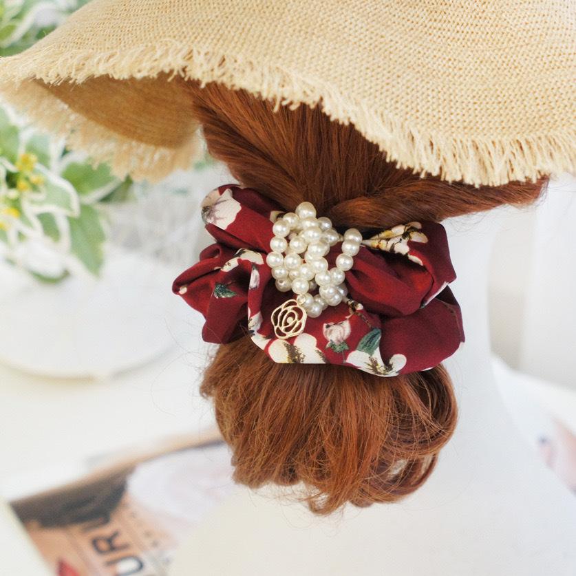 シュシュ ヘアゴム ヘアアクセサリー 20代 30代 40代 50代 パール