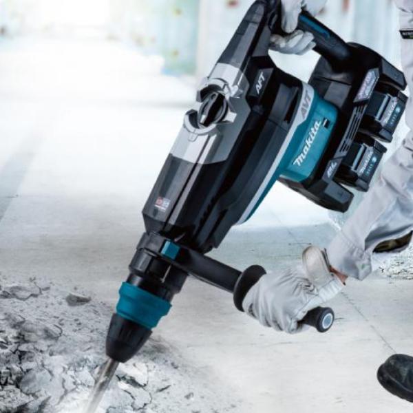 マキタ マキタ(makita) 80Vmax 52mm 充電式ハンマドリル 本体 マキタ マキタ(makita) 80Vmax 52mm 充電式ハンマドリル 本体