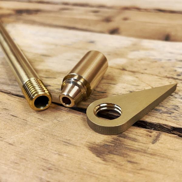 野良道具製作所 野良ブラスター真鍮 一文字鳶付 フック付き 305