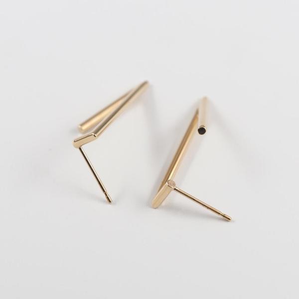 ピアス  K10 10金 10k ゴールドピアス  ゴールド 金 地金 V v字 三角 トライアングル シンプル プレゼント 普段使い |  | 04
