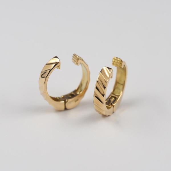 イヤリング レディース 地金 18金 K18 ピアス k18 はさむ クリップ式 地金 地金のみ ゴールド 中折れイヤリング 線 イヤーカフ |  | 03