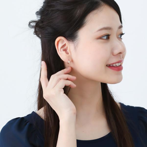 フープピアス 18k K18 18金 ダイヤ ダイヤモンド  レディース 花 フラワー 大人 おしゃれ プレゼントの画像