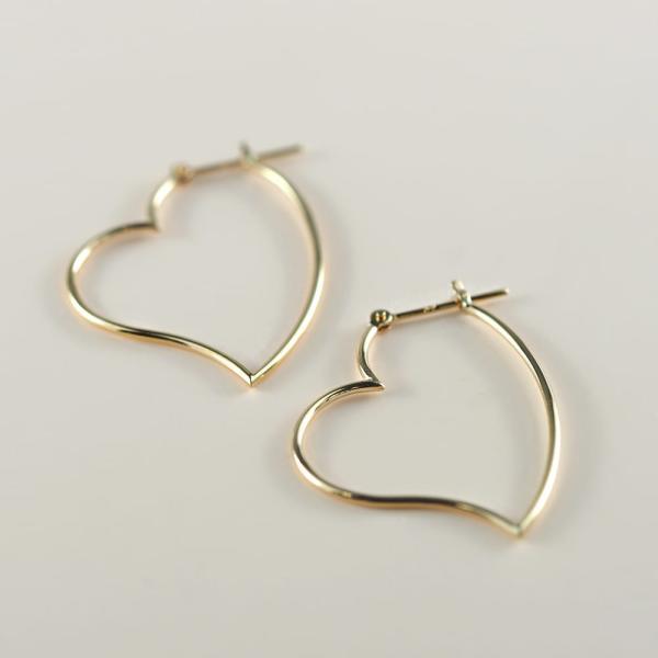 K18 ピアス 地金のピアス K18ピアス 18k 18金 ゴールド フープ シンプル シンプルコーデ ハート 大人 おしゃれ かわいい 小ぶり |  | 10