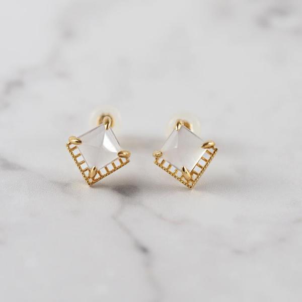 ピアス 18金 K18 18k 金 カルセドニー カラーストーン ブルー ボリューム 大きめ 四角 角 幾何学 スタッド シンプル |  | 01