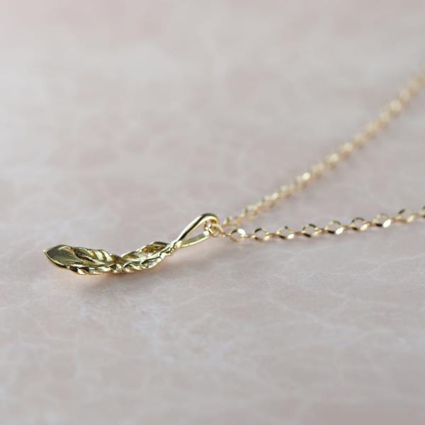 ペンダント ネックレス K18 イエローゴールド 18k 18金 羽 フェザー レディース メンズ プレゼント お守り アミュレット 贈り物 ギフト ジュエリーーの画像