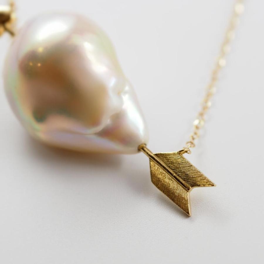 18金 K18 18k 金 パール 大ぶり 大きい ネックレス キューピットの矢 矢 ハート バロックパール バロック 淡水パール 人気 トレンド おしゃれ |  | 03