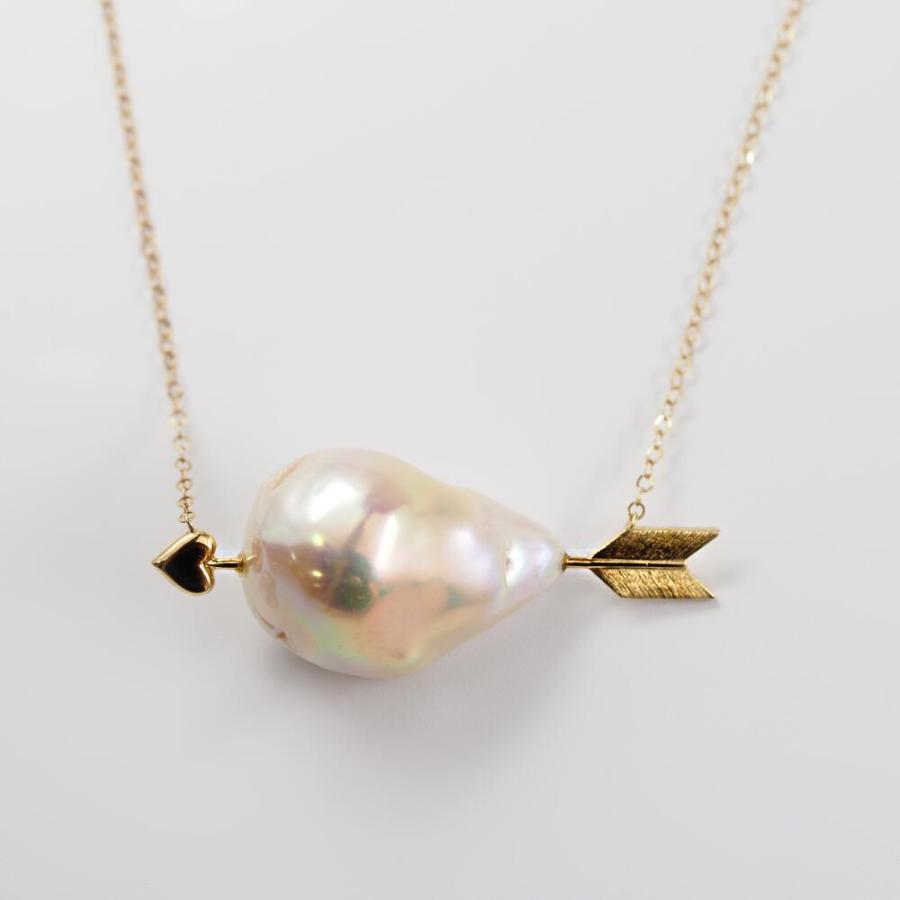 18金 K18 18k 金 パール 大ぶり 大きい ネックレス キューピットの矢 矢 ハート バロックパール バロック 淡水パール 人気 トレンド おしゃれ |  | 06