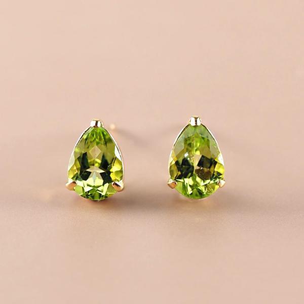ピアス 18k 18金 ペリドット ブランド 40代 50代 ペアシェイプ グリーン 8月誕生石 シンプルの画像