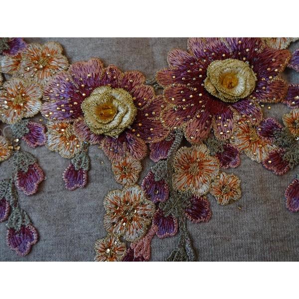 カシミヤ刺繍セーター、ベージュＬ 