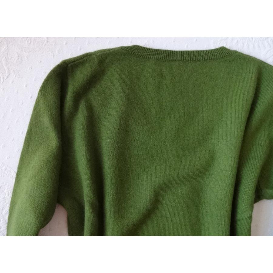 良質カシミヤVネックセーター、上品なモスグリーン系 : 三和軒 - 通販