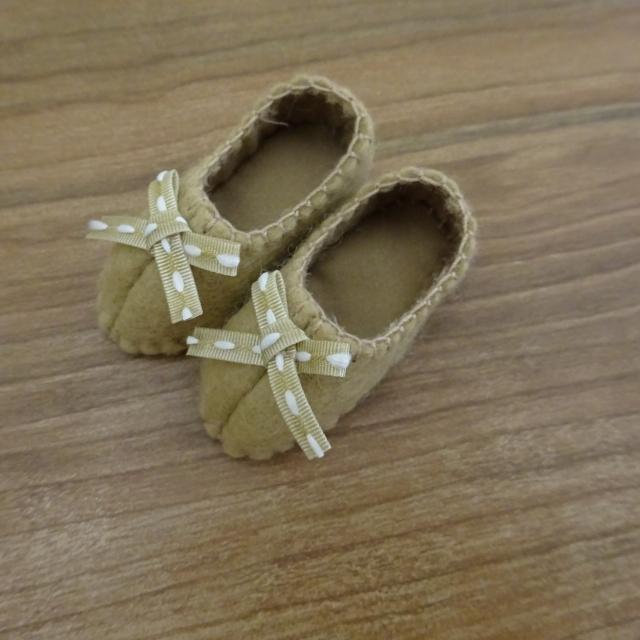 手作り 布 人形 女の子 チェック柄 ワンピース 着せ替え セット 28cm