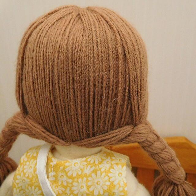 手作り 布製 着せ替え 人形 布人形 黄色の花柄ワンピース 女の子