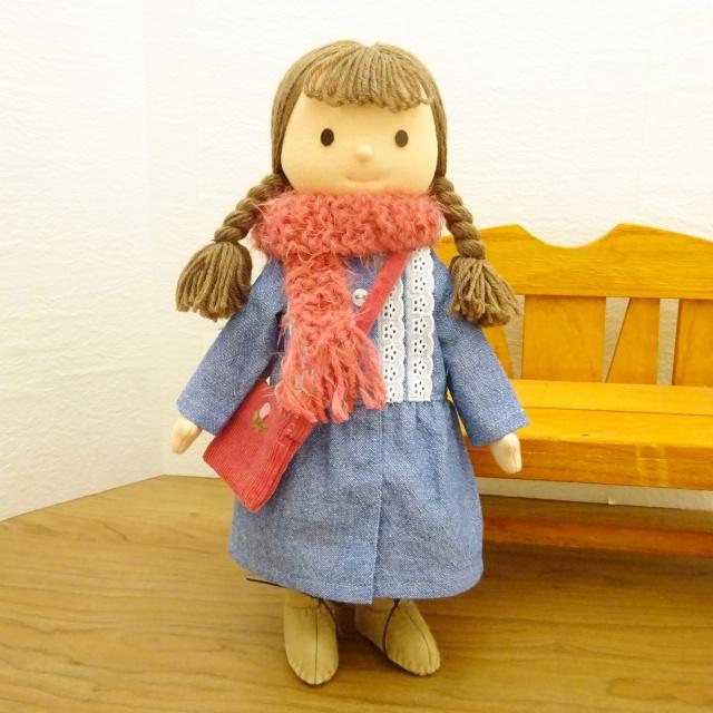 手作り 布製 着せ替え 人形 ブルー ワンピース ピンク マフラー 女の子