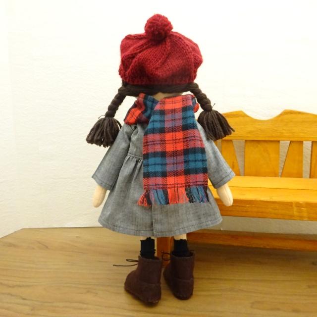 手作り 着せ替え 人形 ピンタック ワンピース チェック ストール 女の子 28cmサイズ_13