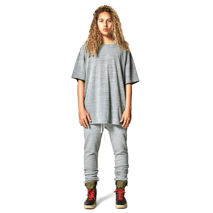 20%OFFクーポンセール 【利用期間 1/25 0:00〜1/27 23:59】 フィアオブゴッド fog essentials Tシャツ 正規品 FEAR OF GOD 半袖Tシャツ FOG - FEAR OF GOD | FEAR OF GOD | 10