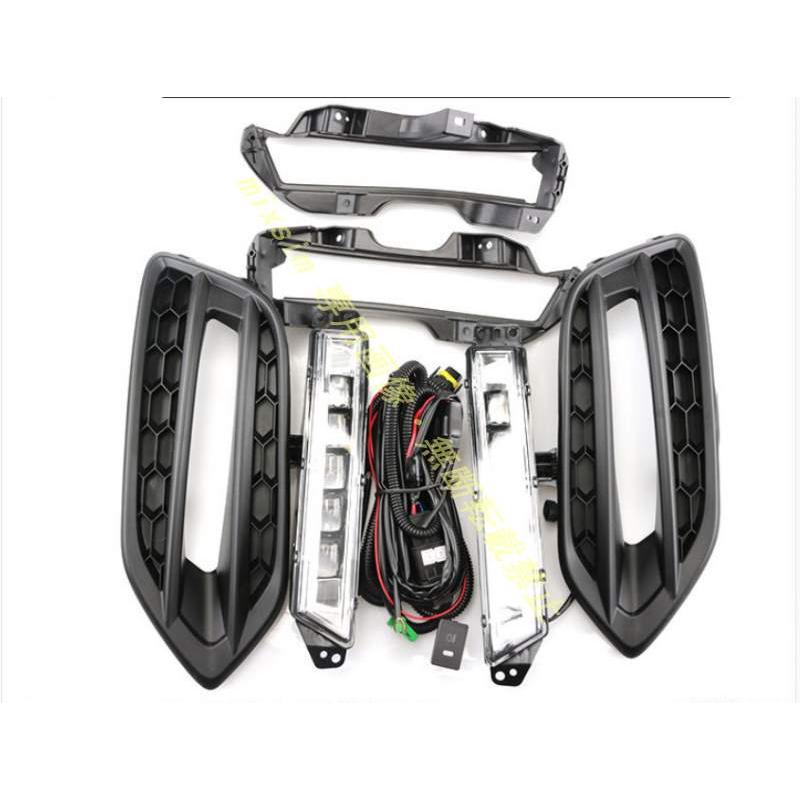 LED デイライト 【VEZEL ヴェゼル RU系 後期型 】専用 外装パーツ カスタム 改造 ガーニッシュ 車用品 スタイリッシュ 内装 カー用品 |  | 07