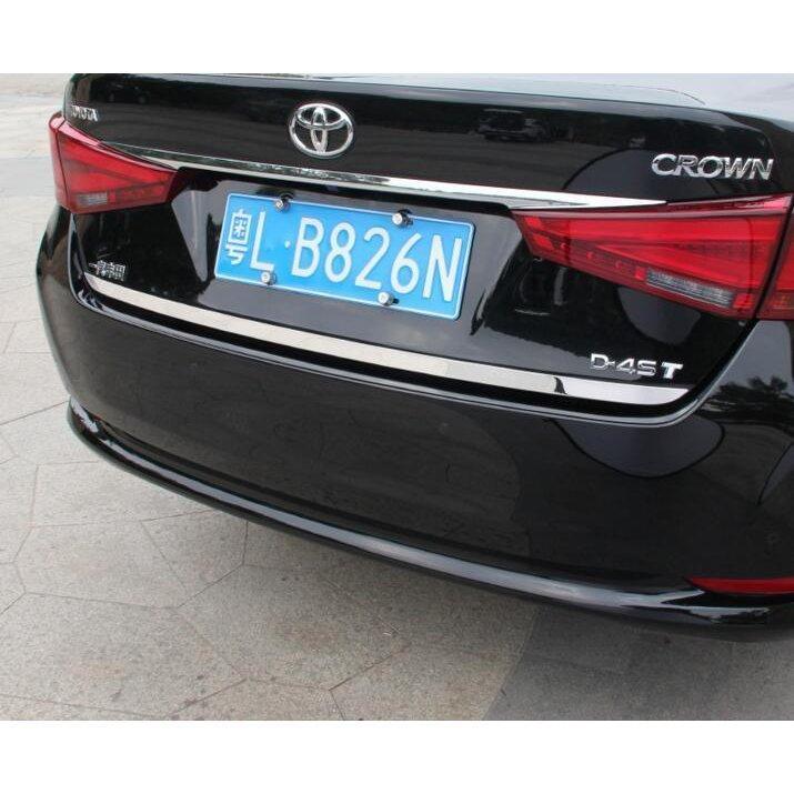 トヨタ（TOYOTA） クラウン210系専用設計リアゲートトリム バックドア