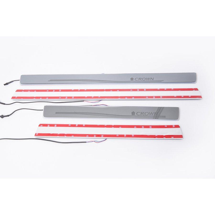 即納！新デザイン クラウン CROWN スカッフプレートLEDブルー 青