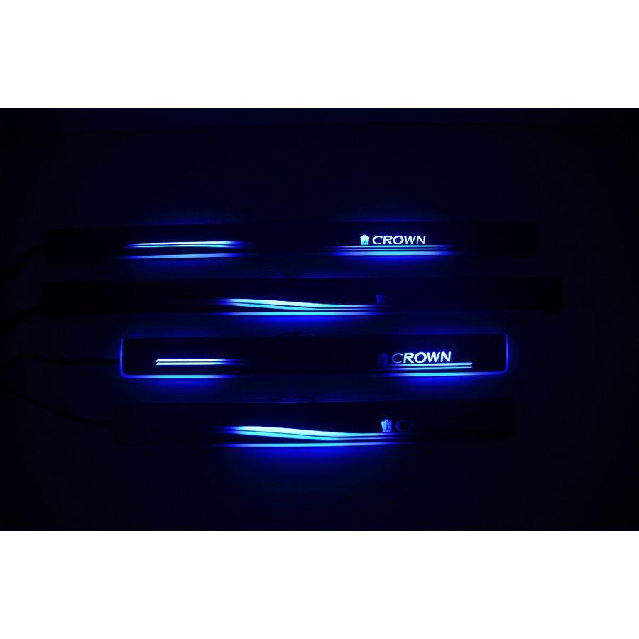 18系クラウン イルミネーションスカッフプレート 新デザイン クラウン CROWN スカッフプレートLEDブルー 青 流れる