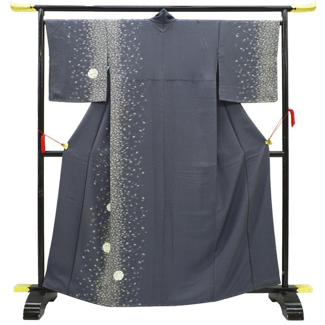 すごい値! 訪問着 袷 リサイクル 着物 正絹 手染め 濃グレー 桜 すごい値! 訪問着 袷 リサイクル 着物 正絹 手染め 濃グレー 桜