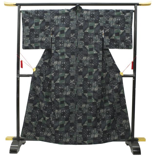 すごい値！ 紬 袷 着物 リサイクル 黒 緑 色紙 草花 動物 七宝 絣 先